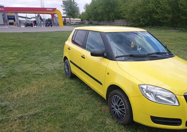 Skoda Fabia cena 12800 przebieg: 181000, rok produkcji 2009 z Częstochowa małe 137